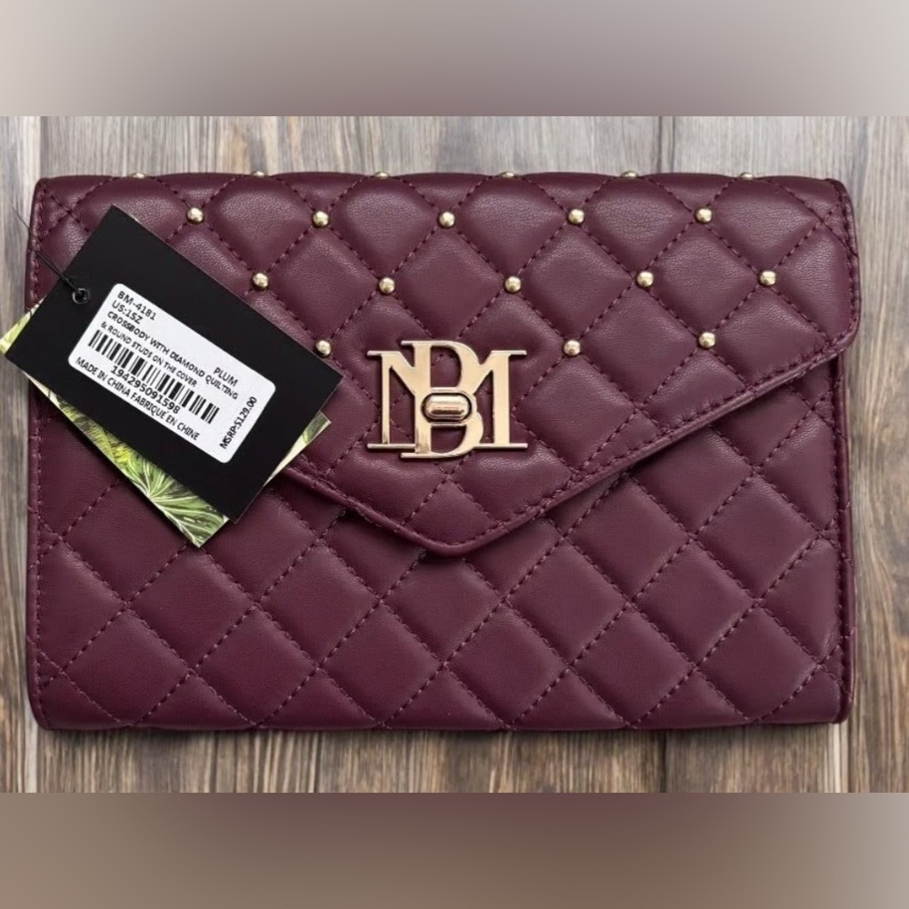 👛 Badgley Mischka Plum Quilted Wristlet with Gold Emblem